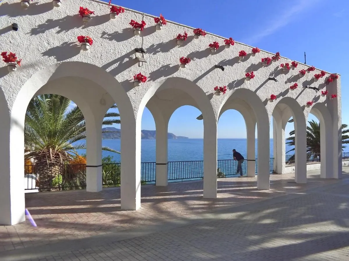 Stella Maris - Sleeps 4 Apartment Nerja Spain